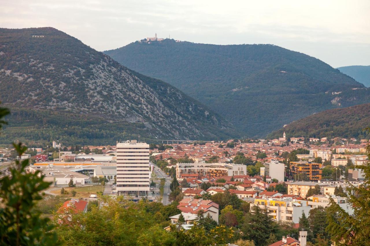Elegant Studio Apartment With Panoramic View Nova Gorica Exterior foto